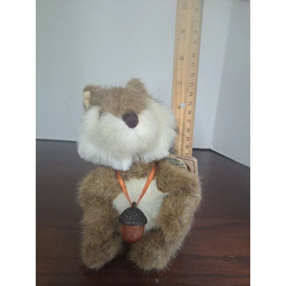 2000 Boyds Bears Gen-yoo-wine Boyds Merle B. Squirrel 7inch Plush